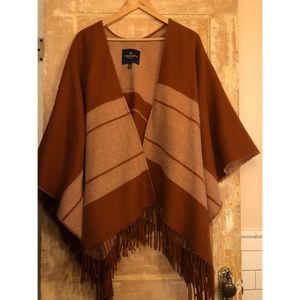 American Eagle Wool burnt orange poncho